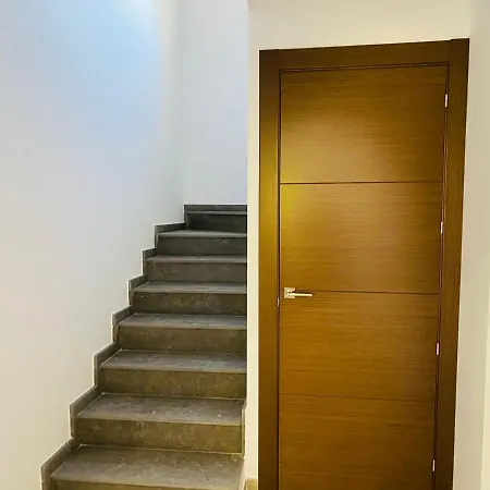 Enchinent Villa *